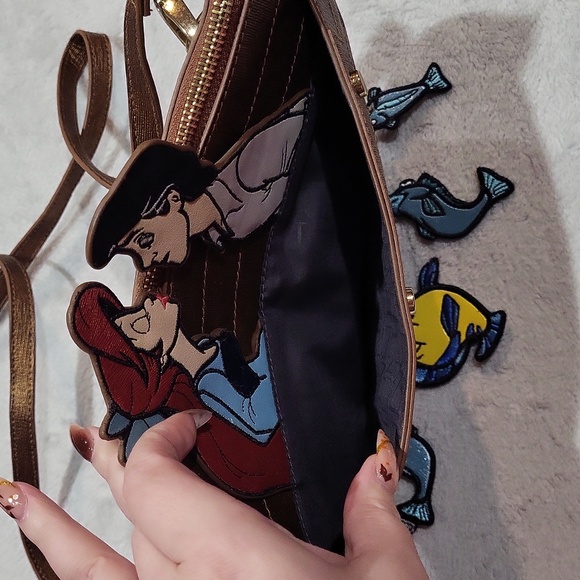 Danielle Nicole Disney Little Mermaid Bag - Picture 6 of 15